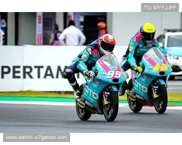 MotoGP赛季焦点新闻:冠军争夺白热化车队格局生变引爆热议 MotoGP赛季焦点新闻:冠军争夺白热化车队格局生变引爆热议