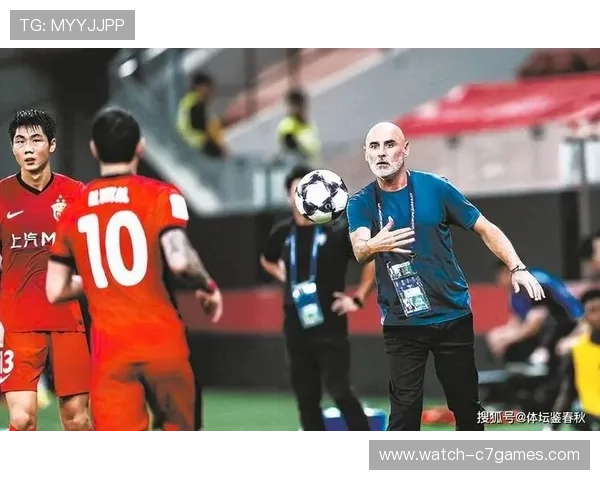 全球足球转会市场火热开启 大牌球员纷纷加盟新东家 全球足球转会市场火热开启 大牌球员纷纷加盟新东家