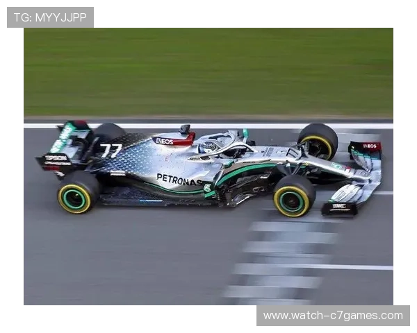 梅赛德斯迎挑战，F1新赛季精彩对决引发车迷期待